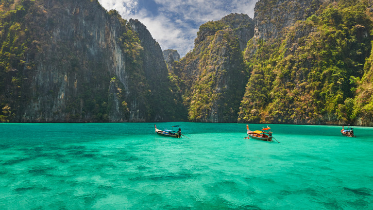 Thailands-growing-appeal-for-modern-travelers-cover