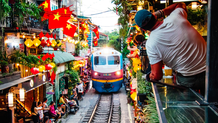 Vietnam-travel-guide-cover